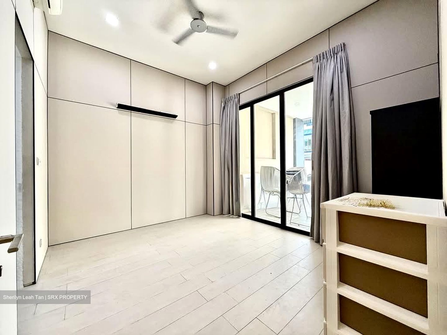 Frankel Estate (D15), Terrace #593691041